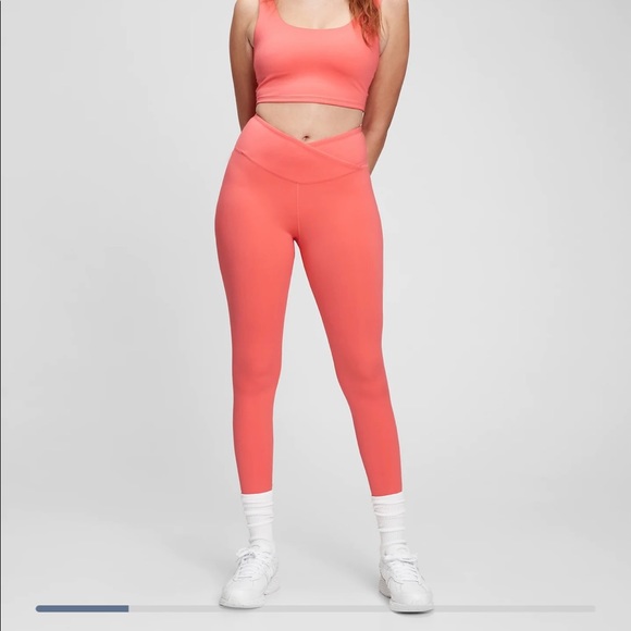 ✨GapFit Eclipse High Rise Crossover Full Length Leggings✨ - Picture 3 of 6